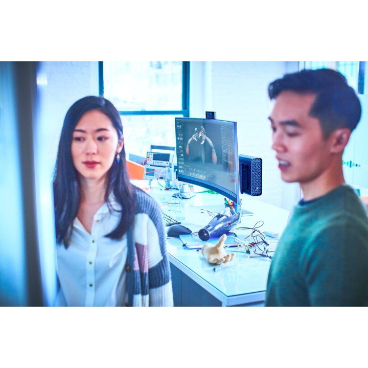 HP INC. HP 975 USBBT  DUAL-MODE WIRELESS KEYBOARD