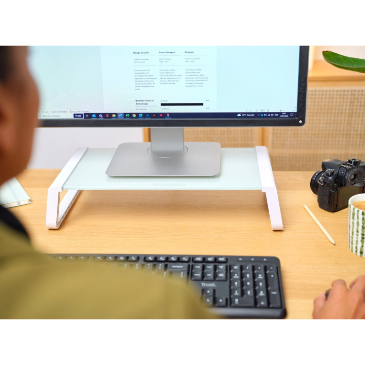 TRUST MONTA GLASS MONITOR STAND WHT